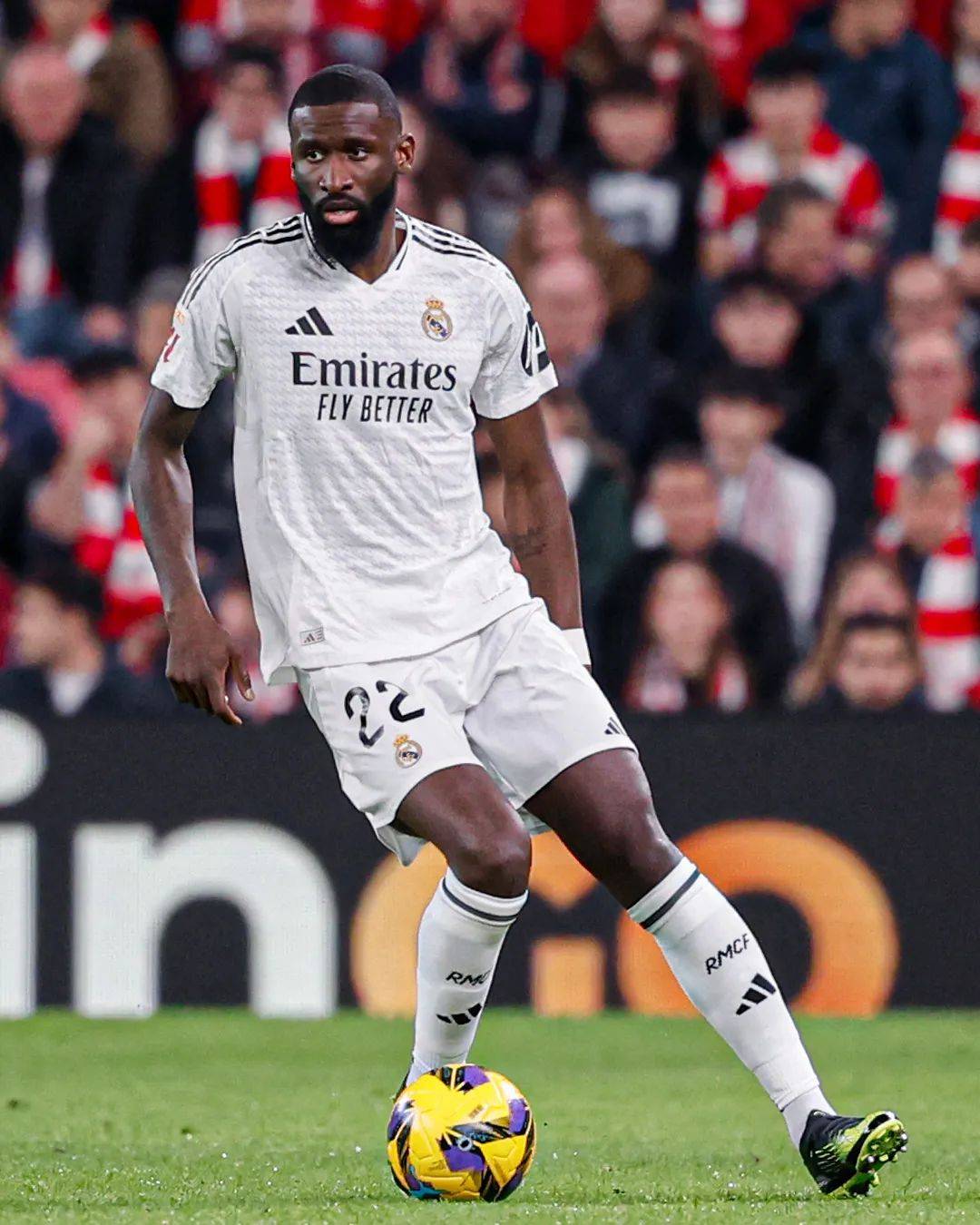 爱游戏入口今夜洛杉矶快船备战西甲，回应争议细节曝光，态度坚定，控场能力受关注的简单介绍